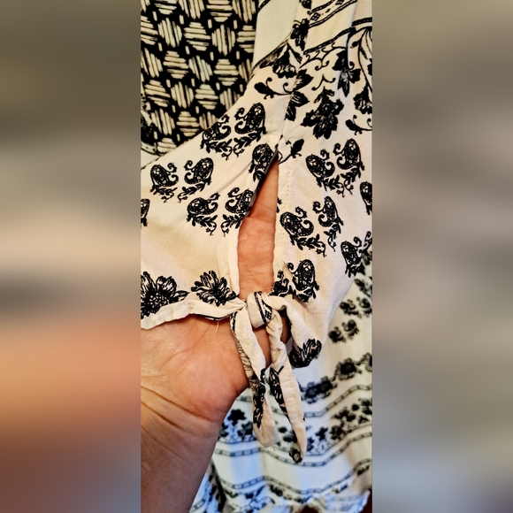 Ladies Fig and Flower Floral 3/4 Button Tunic Top Pullover Size Deep Side Slit M - Picture 6 of 11